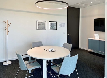 Business center Via Gaetano de Castillia, 23 20124 Milan