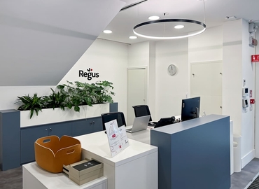 Business center Salita San Nicola da Tolentino n. 13 00187 Rome City