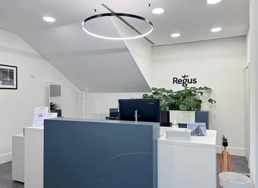 Business center Salita San Nicola da Tolentino n. 13 00187 Rome City