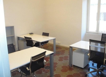 Uffici arredati disponibili per l'affitto a Roma di 25 m², Viale Giulio Cesare 78 - 1 | MatchOffice.it