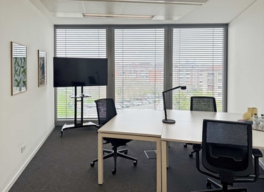 Affitta il nostro indirizzo ufficio virtuale comodo a Milan Saronno, Via Lorenteggio 240 - 3 | MatchOffice.it