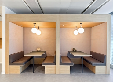 Affitta il nostro indirizzo ufficio virtuale comodo a Milan Saronno, Via Lorenteggio 240 - 4 | MatchOffice.it