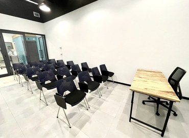 Affitta una sala conferenze accogliente a Bologna di , Via Cesare Boldrini 18a - 15 | MatchOffice.it
