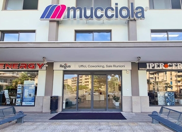 Esplora spazio coworking flessibile a Reggio Calabria di 10 m², Viale Calabria - 10 | MatchOffice