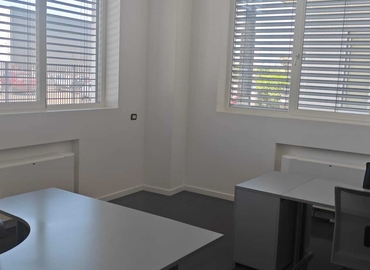 Uffici commerciali comodi disponibili per l'affitto a Osimo di 40 m², Via Achille Grandi 8 - 1 | MatchOffice