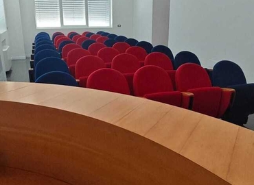 Spazi per uffici comodi disponibili per l'affitto a Osimo di 40 m², Via Achille Grandi 8 - 4 | MatchOffice