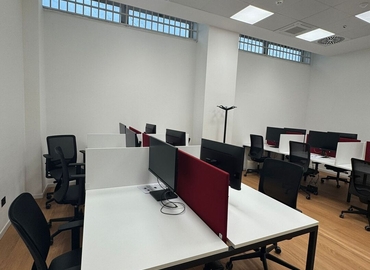Spazi per uffici poco costosi da affittare a Napoli di 35 m², Via Circumvallazione Esterna 2 - 9 | MatchOffice.it