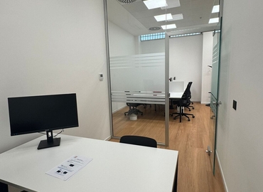 Spazi per uffici poco costosi disponibili per l'affitto a Napoli di 35 m², Via Circumvallazione Esterna 2 - 7 | MatchOffice.it