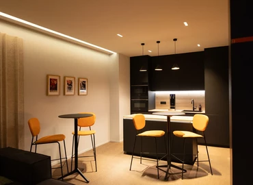 Affitta ufficio coworking adatto a Torino di 100 m², Via Pietro Micca 21 - 9 | MatchOffice.it