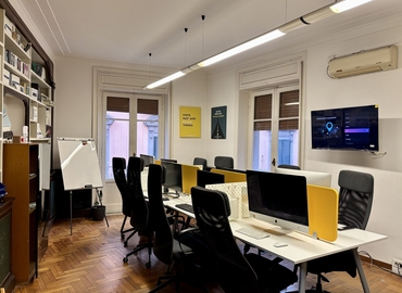 Coworking Via Carlo de Cesare 64 80132 Naples