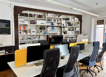 Coworking Via Carlo de Cesare 64 80132 Naples