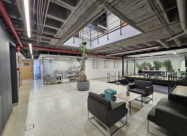 1000 m² Business center in Amman, Ash Shajarah 7 (11183) - 3 | MatchOffice.com