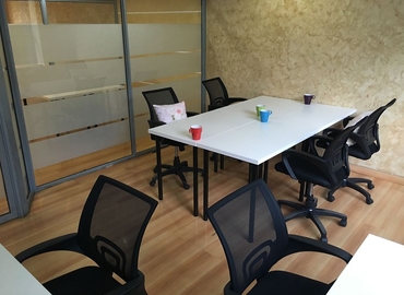 28 m² Office up for rent in Nairobi, Saachi Plaza, 75200  - 3 | MatchOffice.com