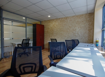 28 m² Office space up for rent in Nairobi, Saachi Plaza, 75200  - 7 | MatchOffice.com