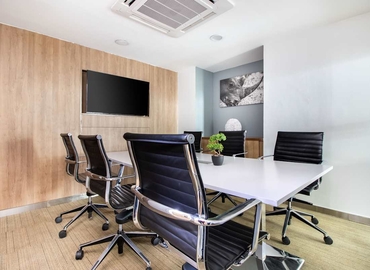 10 m² Business park in Nairobi, Delta corner (97104) - 2 | MatchOffice