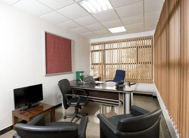 220 m² Business space place available to rent in Nairobi, Wilson Business Park (00606) - 1 | MatchOffice
