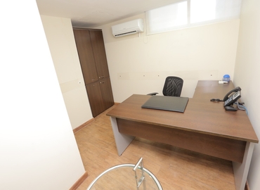 130 m² Business park property up for rent in Beirut, Hamra Main Street (00000) - 8 | MatchOffice.com