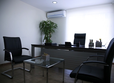 20 m² Shared workspace  in Beirut, Hamra Main Street (00000) - 12 | MatchOffice