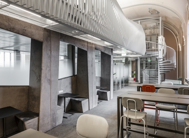 150 m² Shared workspace  in Vilnius, Didžioji 18 (01128) - 1 | MatchOffice.com