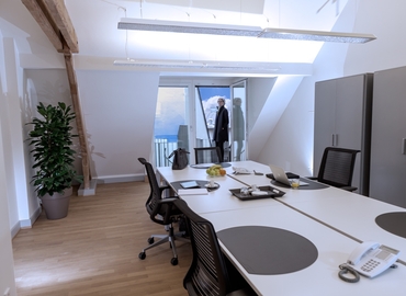 Business center 51, Boulevard Grande-Duchesse Charlotte 1331 Luxembourg City