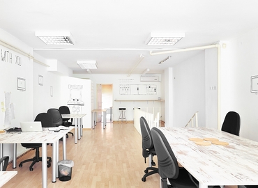 120 m² Business center property available to rent in Zelenikovo, Mito Hadzivasilev-Jasmin 48 (1000) - 0 | MatchOffice.com