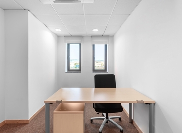 35 m² Meeting room in Swatar, Tower Business Centre (BKR 4013) - 2 | MatchOffice.com