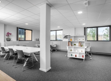100 m² Shared workspace  in Ebene, La Chaussée (72201) - 6 | MatchOffice.com