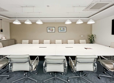 10 m² Business space in Ebene, Hotel Street (72201) - 2 | MatchOffice.com