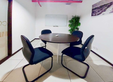 10 m² Business space in Pamplemousses, Notre Dame de la Salette Street (30551) - 4 | MatchOffice.com