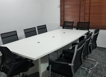 40 m² Business park place for rent in Lagos, Razak Balogun Street 7 (101283) - 1 | MatchOffice.com
