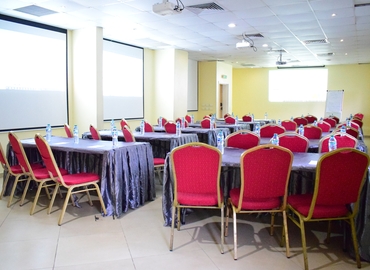 10 m² Conference space in Lagos, Murtala Muhammed Airport Road 35 (100263) - 2 | MatchOffice.com