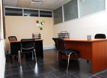 31 m² Business park building available to rent in Lagos, Capwire House (101241) - 1 | MatchOffice.com