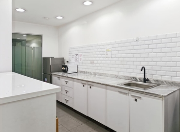 10 m² Serviced office in Lagos, Block 10 (100001) - 12 | MatchOffice.com