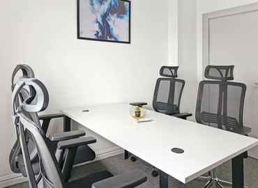 10 m² Business space in Lagos, 21 Admiralty Way (106104) - 2 | MatchOffice.com