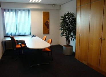 Bedrijfsruimte te huur in Schiedam, Gravelandseweg 258 , (3125 BK) - 1 | MatchOffice