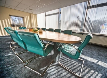 195 m² Business park property up for rent in Hilversum, Zeverijnstraat 6 (1216 GK) - 1 | MatchOffice.com