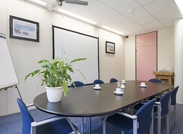 100 m² Business center building for rent in Etten-Leur, Bredaseweg 185 (4872 LA) - 3 | MatchOffice.com