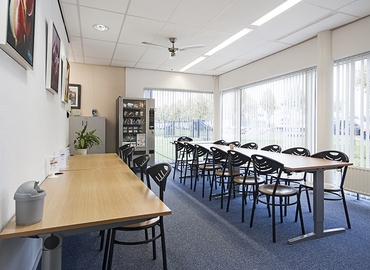 100 m² Business center building up for rent in Etten-Leur, Bredaseweg 185 (4872 LA) - 4 | MatchOffice.com