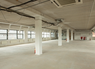 450 m² Business park building available to rent in Amsterdam, Hessenbergweg 109 (1101 BS) - 3 | MatchOffice.com