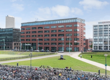 100 m² Business center building up for rent in Sloterdijk, Teleport Boulevard 110 (1043 EJ) - 0 | MatchOffice.com