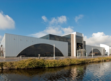 1000 m² Business park building up for rent in Aalsmeer, Van Cleeffkade 15 (1431 BA) - 0 | MatchOffice