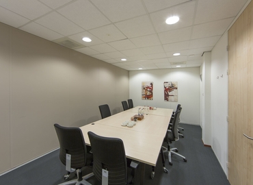 500 m² Conference hall in Almere, Busplein 36-38 (1315 KV) - 0 | MatchOffice