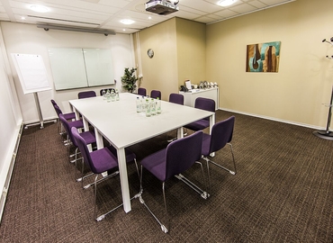 500 m² Conference center in Apeldoorn, Het Rietveld 55A (7321 CT) - 1 | MatchOffice