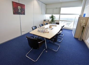 500 m² Conference center in Nijmegen, Jonkerbosplein 52 (6534 AB) - 2 | MatchOffice.com