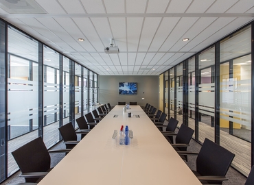 100 m² Conference center in Rotterdam, Rotterdam Airportplein 22 (3045 AH) - 1 | MatchOffice