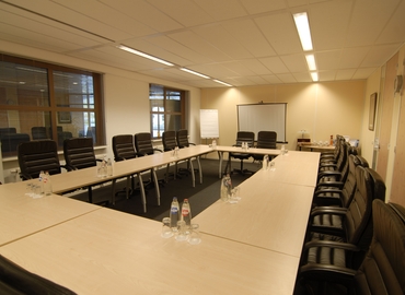100 m² Meeting room in Hilversum, Olympia 2D (1213 NT) - 0 | MatchOffice