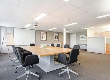Book a 50 m² Conference hall in Capelle aan den IJssel, Kanaalweg 33-35 (2903 LR) - 5 | MatchOffice