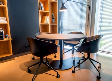 Choose a 50 m² Meeting room in Den Haag, President Kennedylaan 19 (2517 JK) - 2 | MatchOffice.com