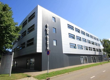 Choose a 50 m² Conference space in Arnhem, Simon Stevinweg 27 (6827 BS) - 1 | MatchOffice.com