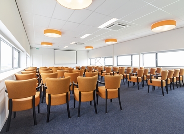 Zakencentrum te huur in Bodegraven-Reeuwijk, Tolnasingel 1, (2411 PV) - 11 | MatchOffice.nl